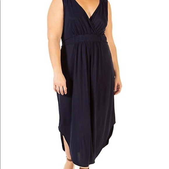 Dex Plus Size Dress - Picture 1 of 6